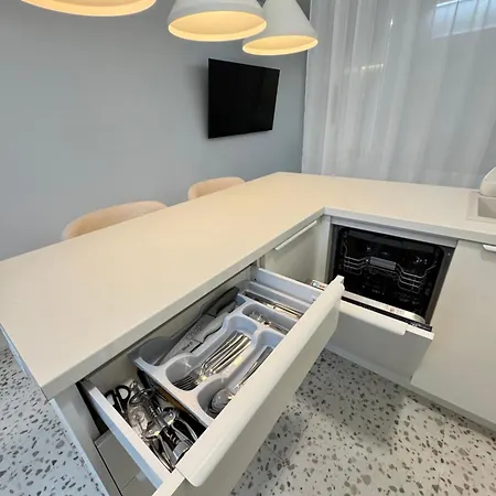 Bright White Apartment Vilnius